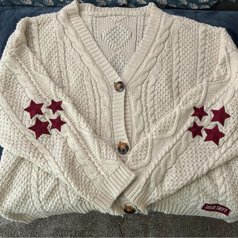 ❤️Red Cardigan❤️